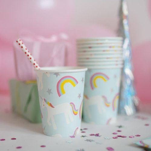 Gobelets d'anniversaire licorne vaisselle jetable magasin enfant à st pierre 97410 livraison la Réunion 974 Duparc ste Marie 97438