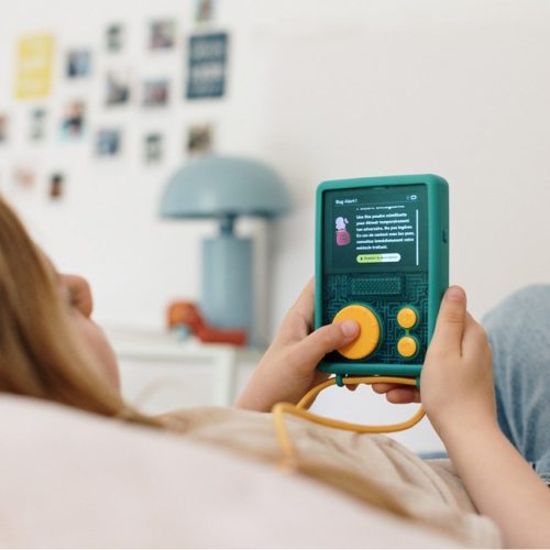 Baladeur d'histoires audio interactives Flam Lunii magasin de jouets à st pierre 97410 livraison LA REUNION 974