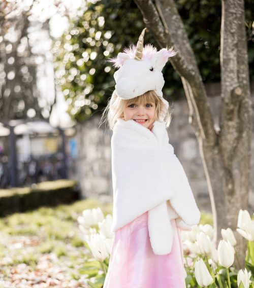 Cape LICORNE déguisement pour enfant fille et garçon de qualité et originale boutique pour enfant saint pierre ile de la reunion 974 revendeur great pretenders
