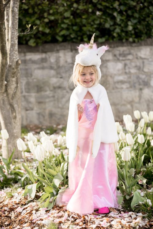 Cape LICORNE déguisement pour enfant fille et garçon de qualité et originale boutique pour enfant saint pierre ile de la reunion 974 revendeur great pretenders