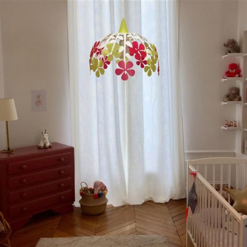 luminaire suspension enfant bouquet de fleurs fabriqué en France magasin de déco chambre enfant à st pierre 97410 duparc 97438 livraison la réunion 974