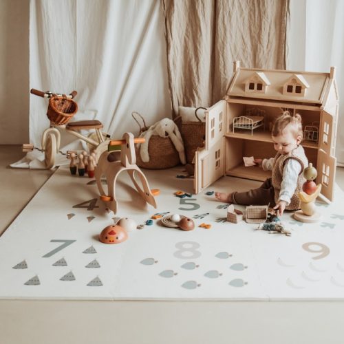 Tapis puzzle tapis de jeu dalle magasin puériculture St Pierre 97410 LIVRAISON La Réunion 974 centre commercial duparc ste marie