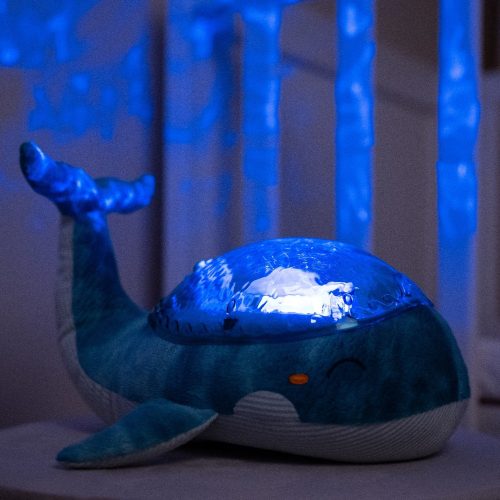 Veilleuse peluche avec sons TRANQUIL WHALE AQUA rechargeable cloud b projection mer aquatique idée cadeau naissance magasin de mobiliers et décos chambre d'enfant à st pierre 97410 livraison 974 la réunion