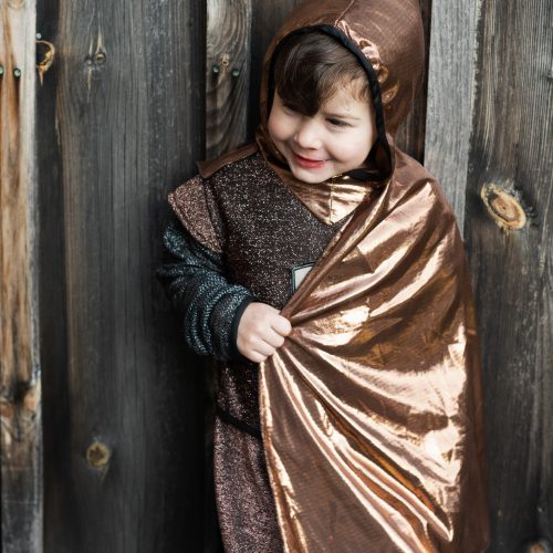 Tunique avec cape CHEVALIER Revendeur officiel GREAT PRETENDERS déguisement pour enfant de qualité boutique de jouets ile de la reunion livraison 974