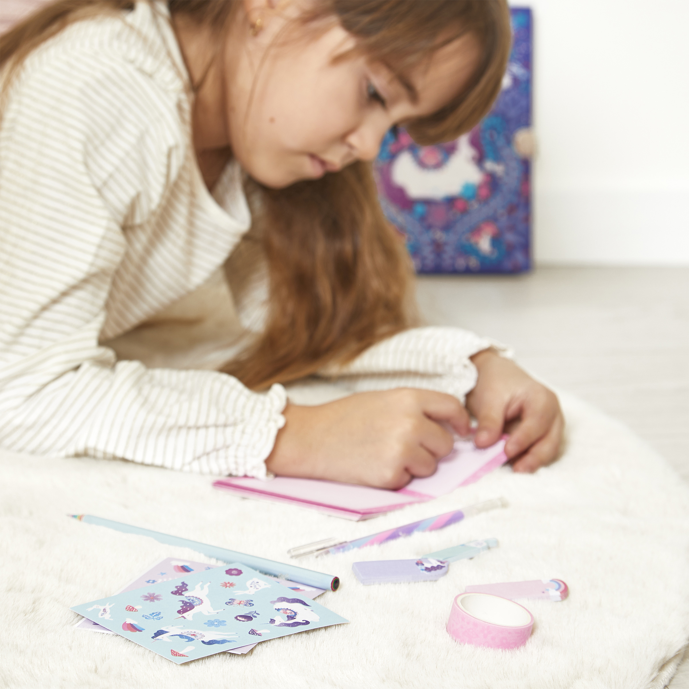 J08940_R01_60 Coffret Papeterie Licorne DREAMLAND Boutique de jouets pour enfant Revendeur officiel JANOD livraison sur toute l'ile saint pierre Ste marie st Denis ile de la réunion 974