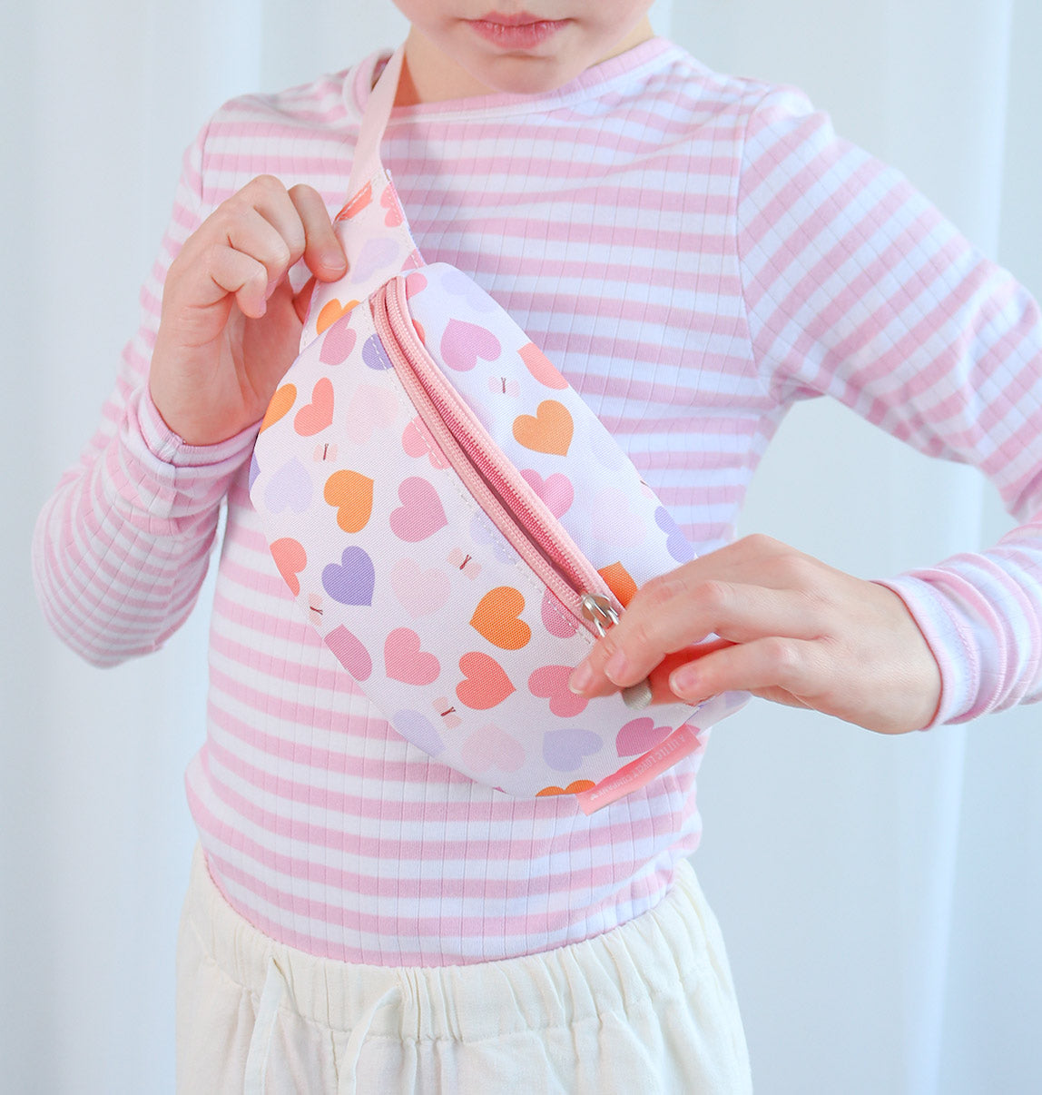 BUHEMU09-LR-4-Bum-bag-Hearts sac banane magasin de jouets et idée cadeau pour enfants à Saint Pierre 97410 livraison la réunion 974 Livraison DUPARC 97438