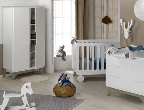 chambre bébé blanc et gris de style scandinave