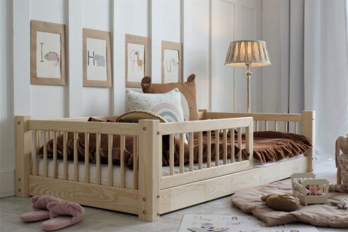 Lit Montessori avec barrière tendance scandinave boutique de meuble pour enfant lit sécurisé en bois massif saint pierre ile de la reunion 974