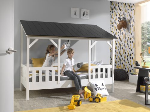 lit cabane avec toit noir pour enfant
