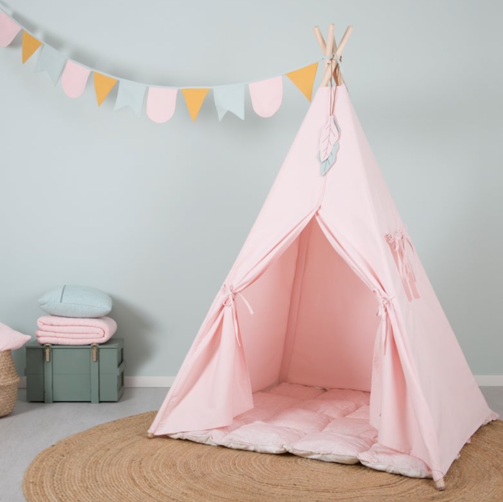 Tipi avec tapis ROSE AVENTURE 