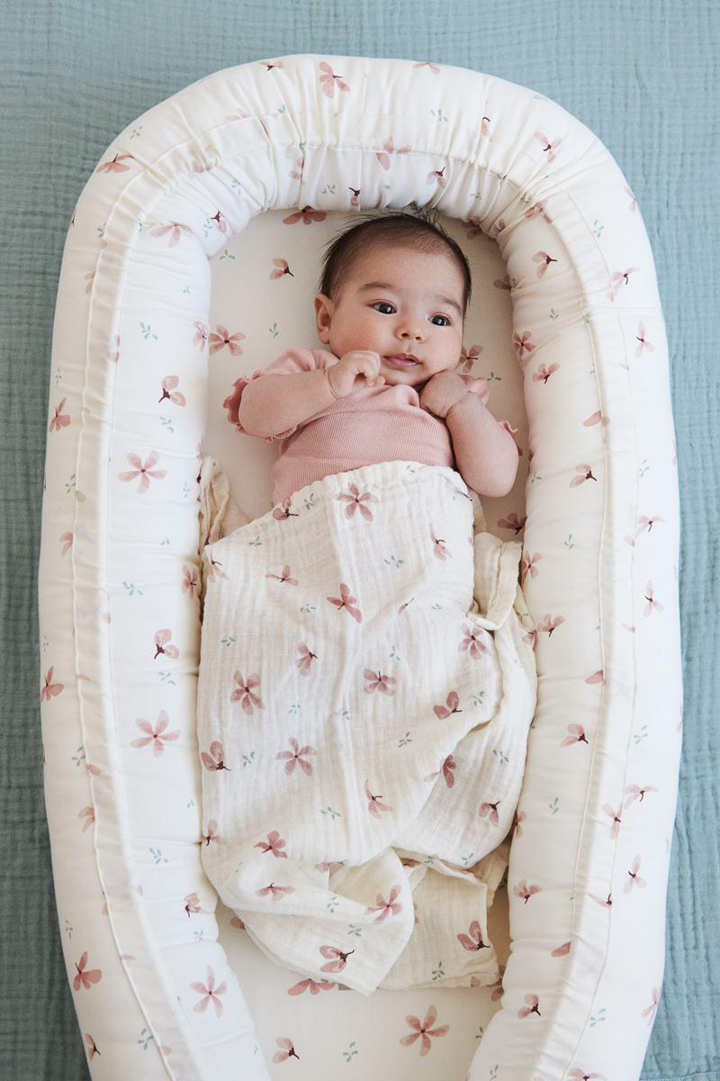 Reducteur De Lit Babynest Fleurs