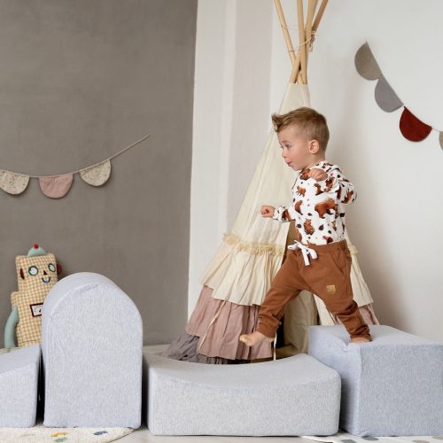 Parcours de motricité MONTESSORI avec mini piscine GRIS CLAIR magasin pour bébé et enfant ile de la reunion st pierre 974 97410