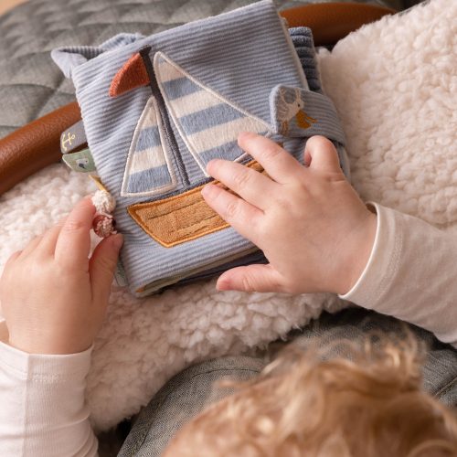 Livre d'éveil Jouet d'éveil en tissu doux avec activités Little Dutch jouet d'éveil pour bébé boutique bébé saint pierre ILE DE LA REUNION 974